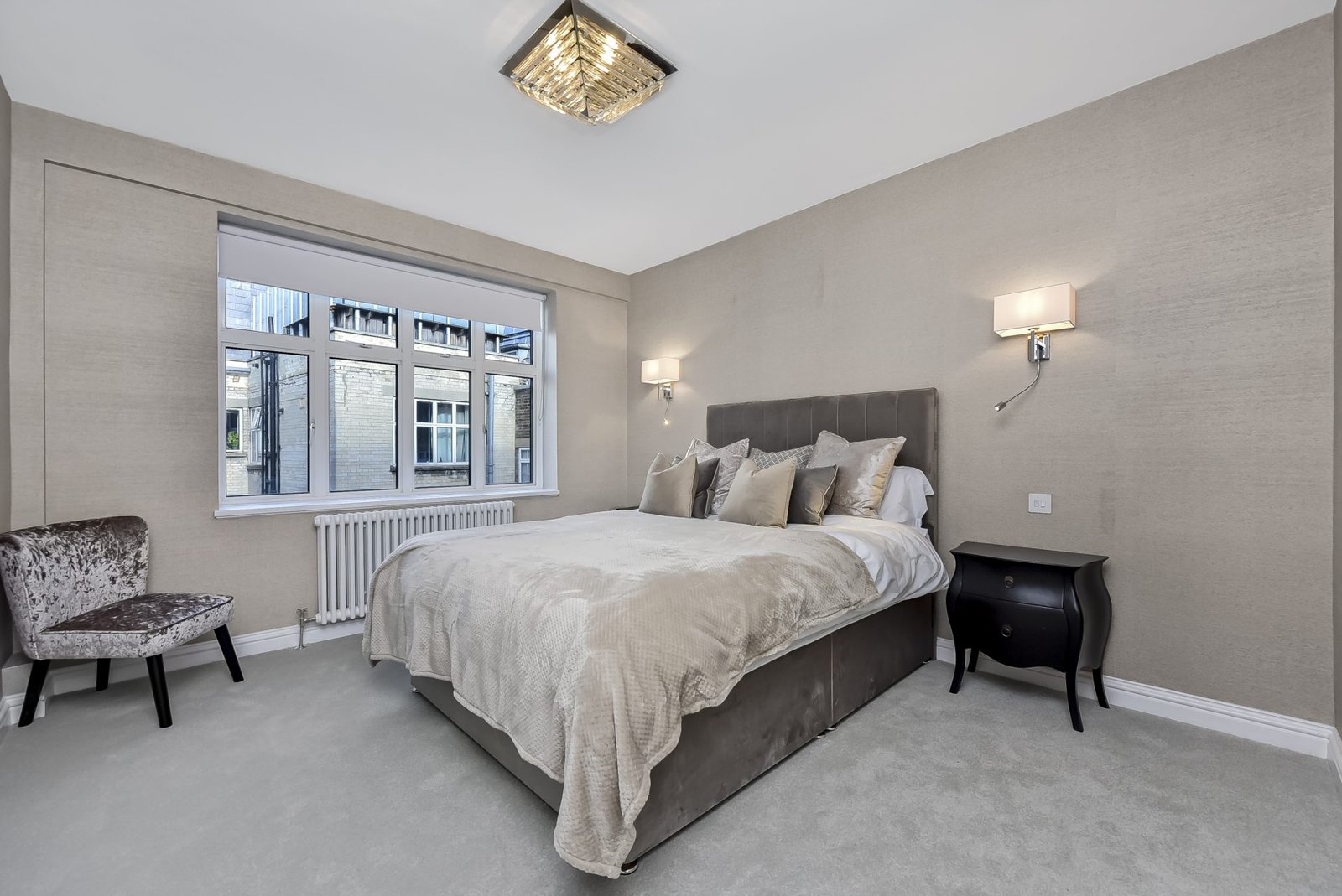 Victoria – London